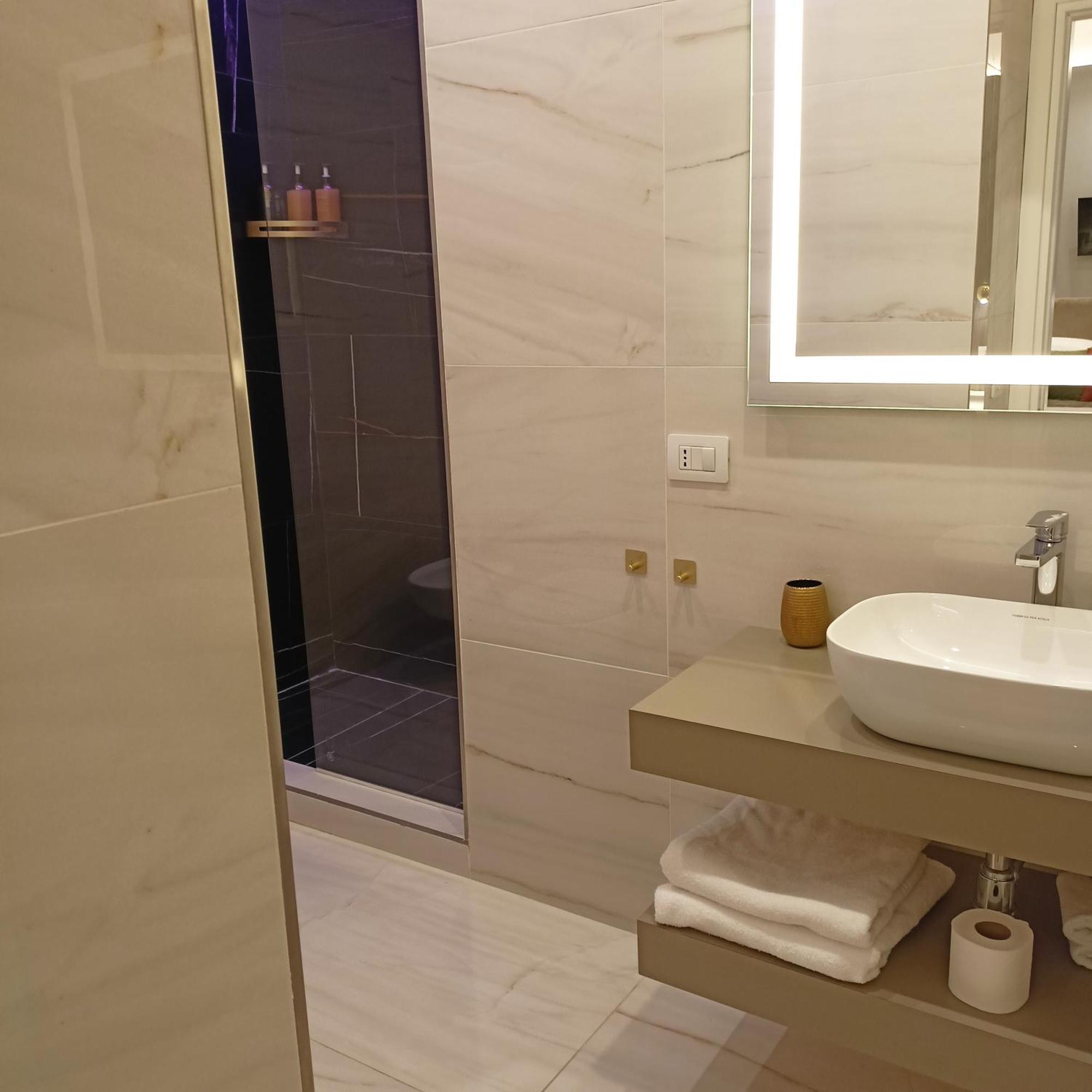 La Lepre Bovio Hotel Napoli Eksteriør billede