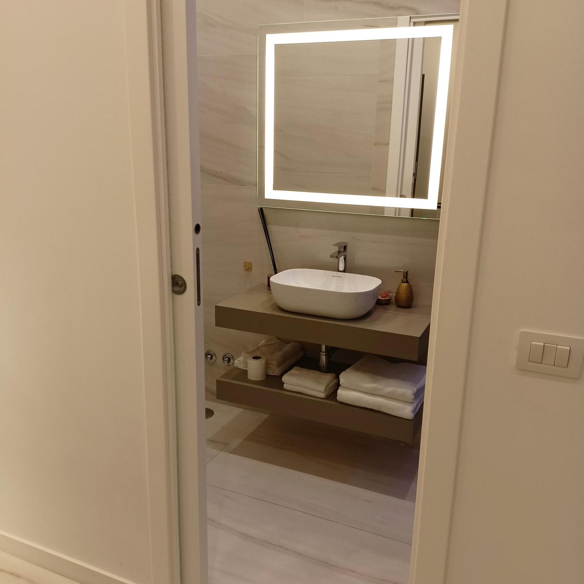 La Lepre Bovio Hotel Napoli Eksteriør billede