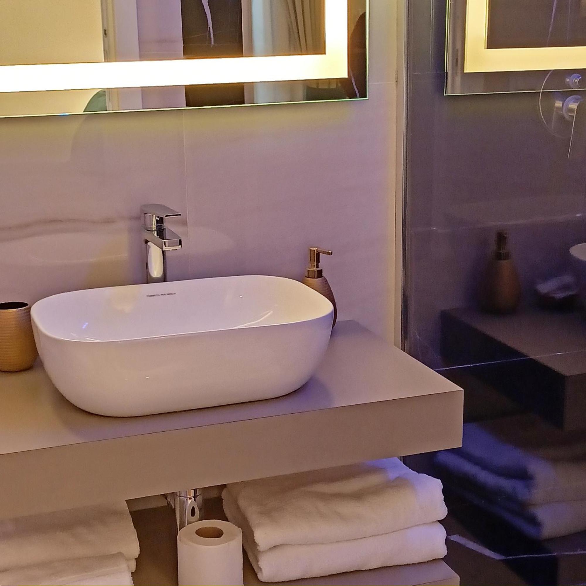 La Lepre Bovio Hotel Napoli Eksteriør billede